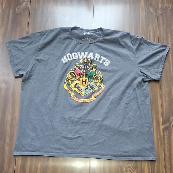 Warner Bros. Other - Hogwarts Crest T-Shirt